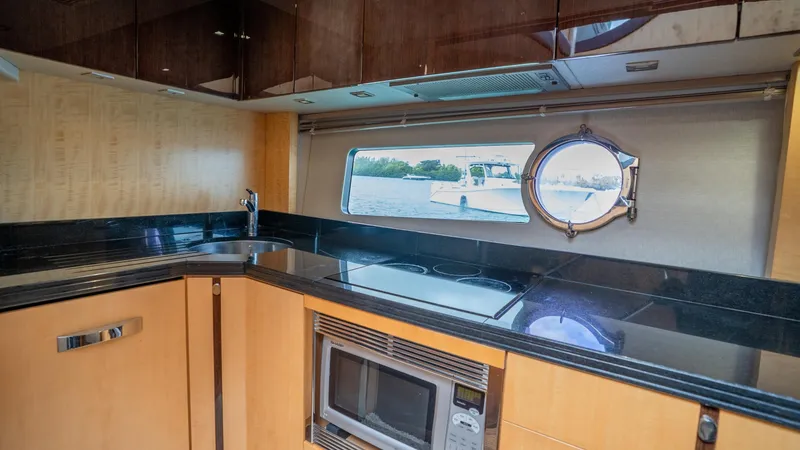 Slide: The Image of Sunseeker 68' Sport Yacht 2014 - 52