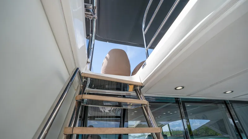 Slide: The Image of Sunseeker 68' Sport Yacht 2014 - 61