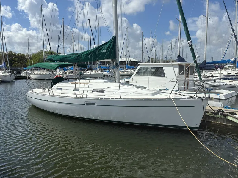 The Image of Beneteau Oceanis 311 Lifting Keel 2003 - 0