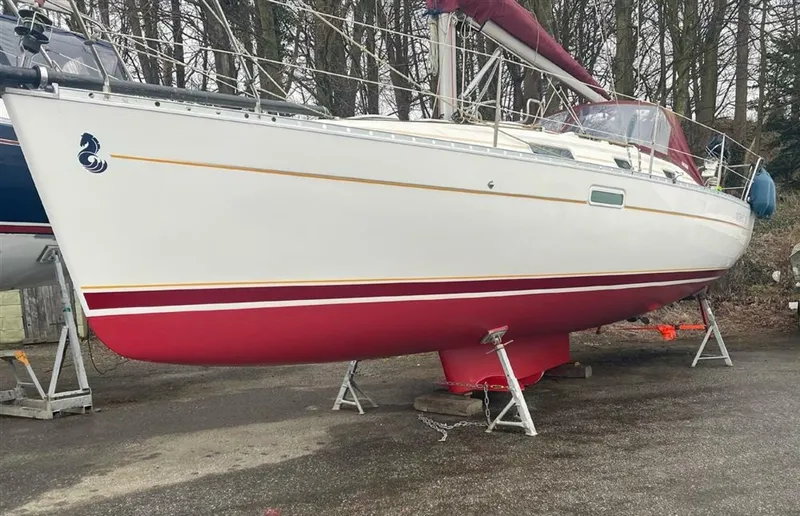 Slide: The Image of Beneteau Oceanis 311 Lifting Keel 2003 - 38