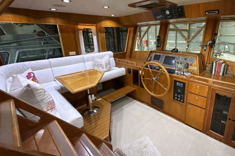 Slide: The Image of Symbol Pilothouse Trawler 2007 - 12