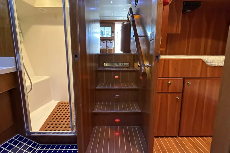 Slide: The Image of Symbol Pilothouse Trawler 2007 - 14