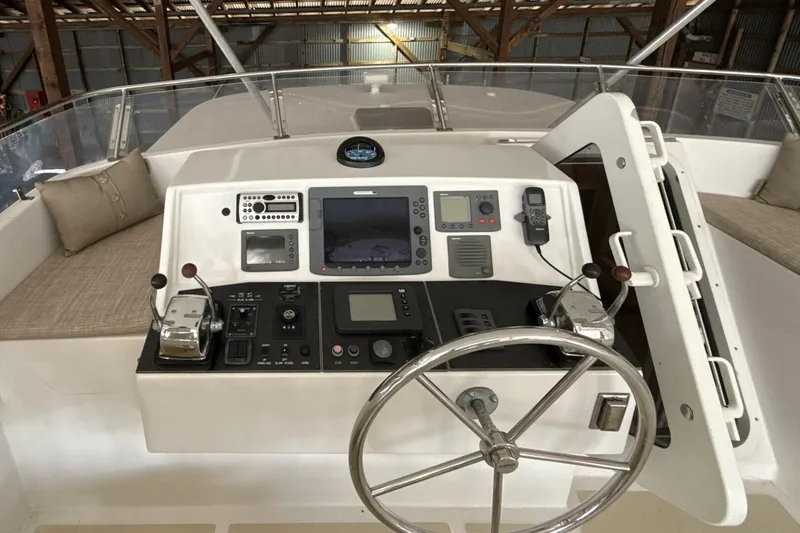 Slide: The Image of Symbol Pilothouse Trawler 2007 - 23