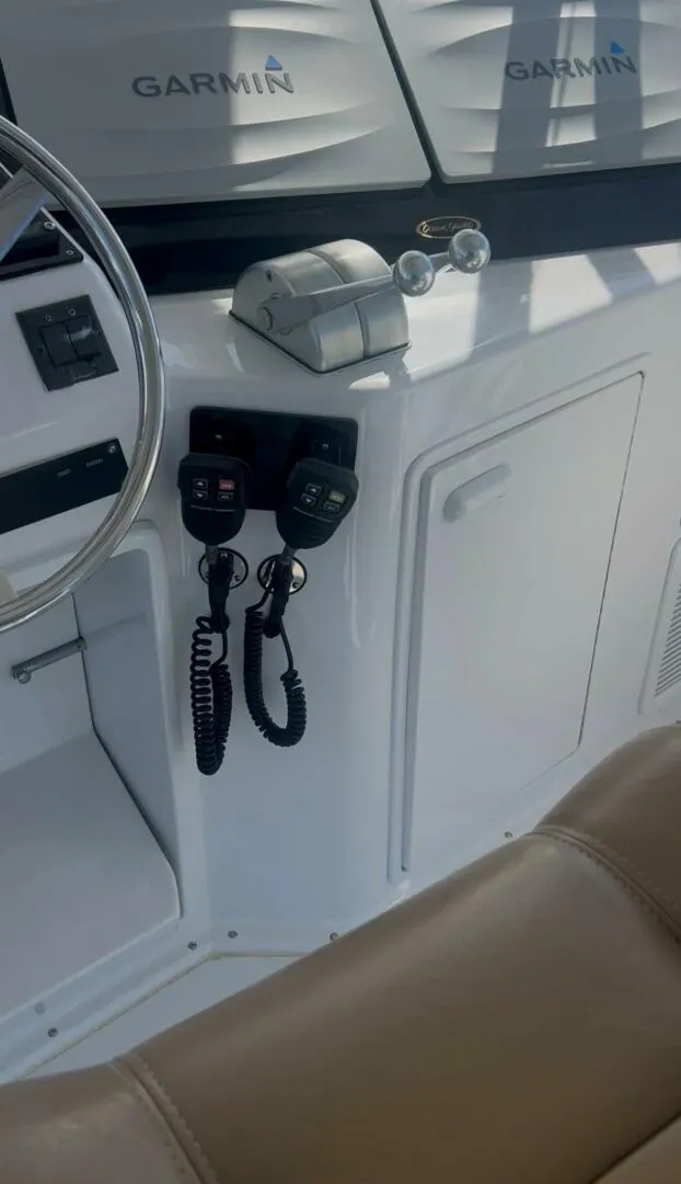 Slide: The Image of Ocean 53 Convertible 1998 - 32
