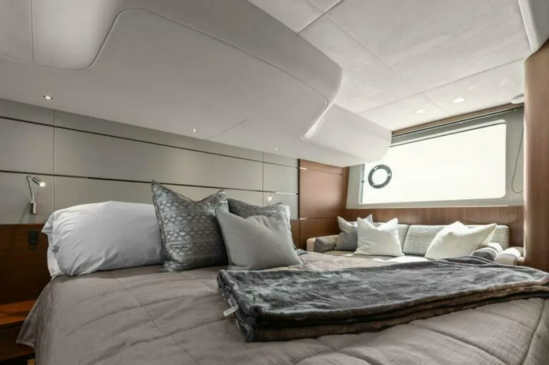 Slide: The Image of Princess 60 Flybridge 2016 - 34