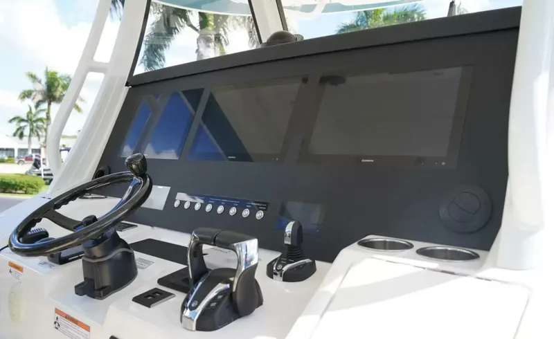 Slide: The Image of Regulator Marine 37 2023 - 10