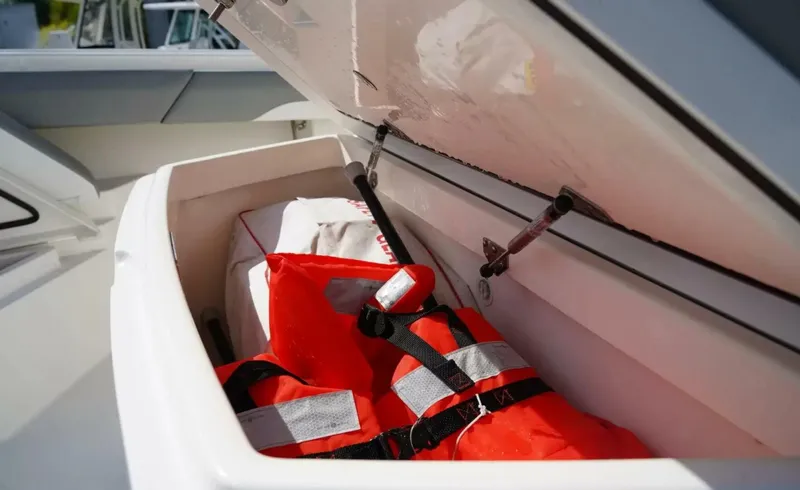 Slide: The Image of Regulator Marine 37 2023 - 19