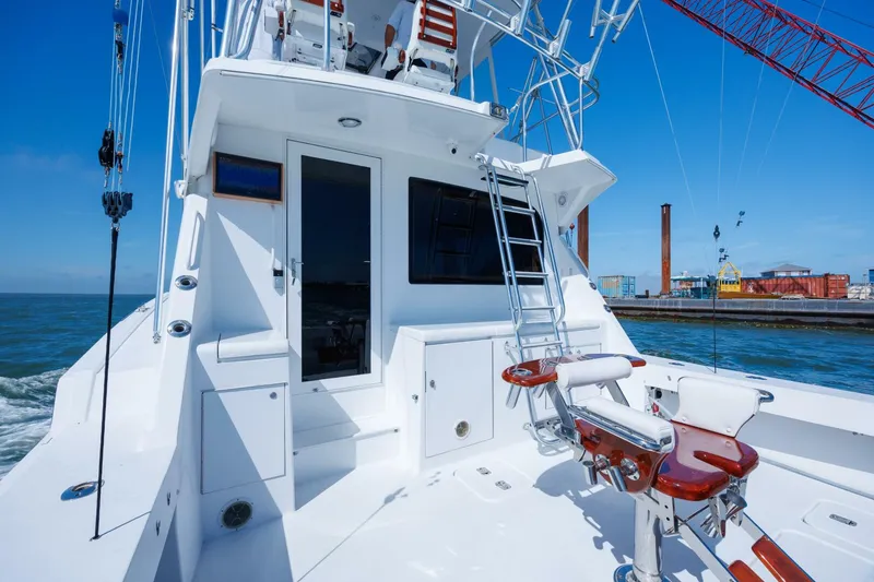 Slide: The Image of Hatteras 50 Convertible 2002 - 20