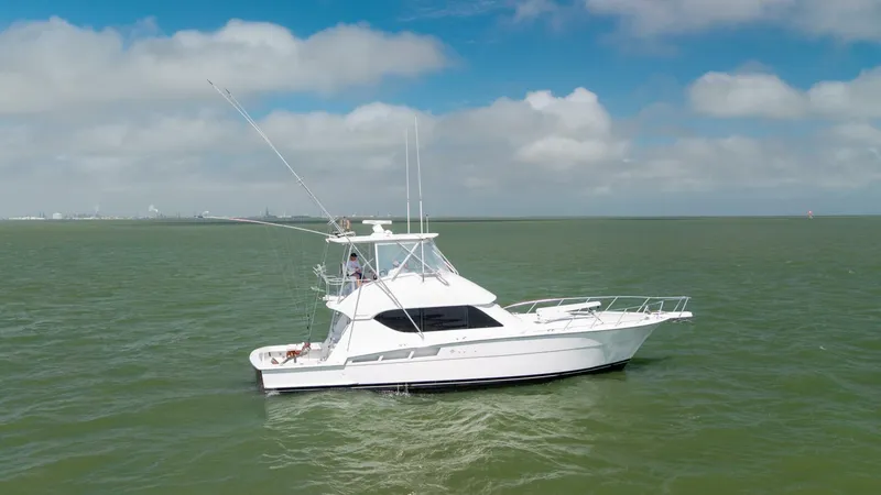 Slide: The Image of Hatteras 50 Convertible 2002 - 35