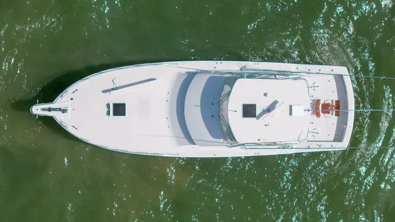Slide: The Image of Hatteras 50 Convertible 2002 - 40