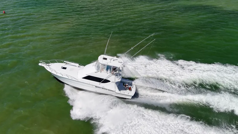 Slide: The Image of Hatteras 50 Convertible 2002 - 45