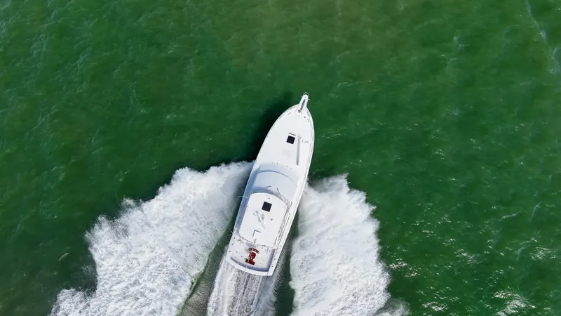 Slide: The Image of Hatteras 50 Convertible 2002 - 46