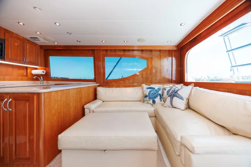 Slide: The Image of Hatteras 50 Convertible 2002 - 9