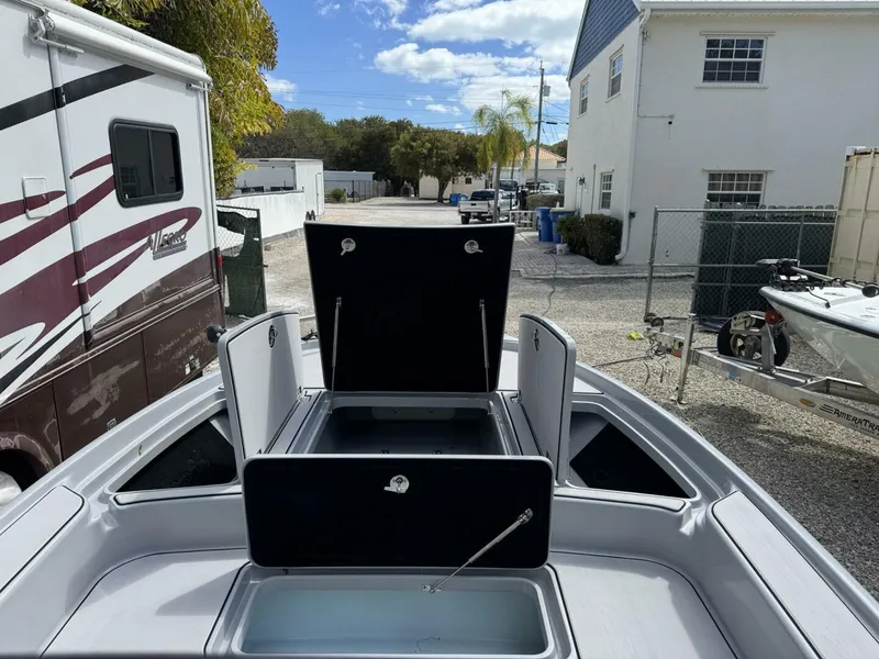 Slide: The Image of Yellowfin 24 Bay Boat 2026 - 8