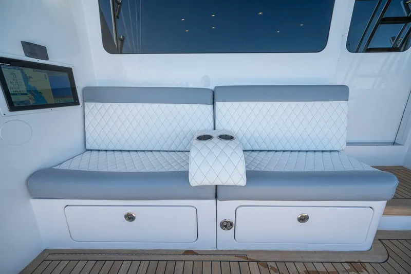 Slide: The Image of Cabo 52 Flybridge 2009 - 19