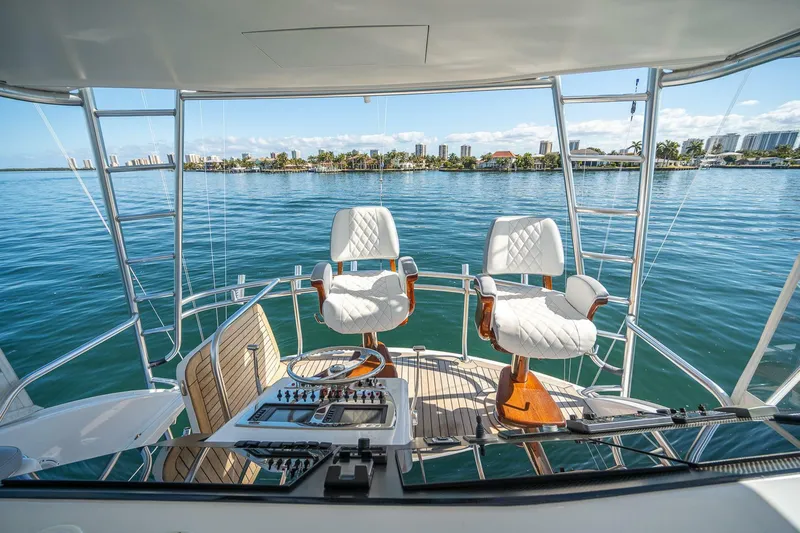Slide: The Image of Cabo 52 Flybridge 2009 - 30