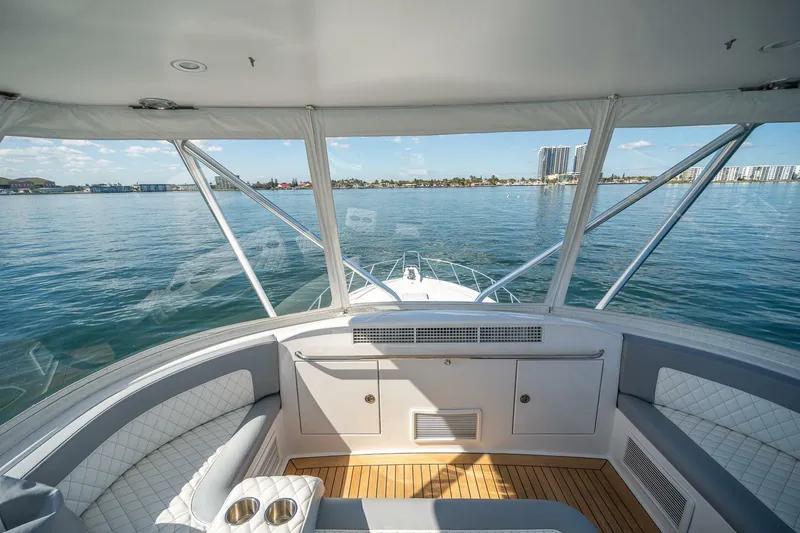 Slide: The Image of Cabo 52 Flybridge 2009 - 32