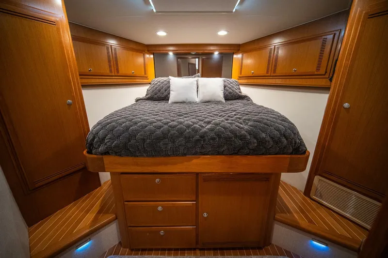 Slide: The Image of Cabo 52 Flybridge 2009 - 46