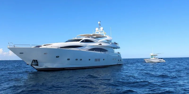 Slide: The Image of Sunseeker Manhattan 2002 - 5