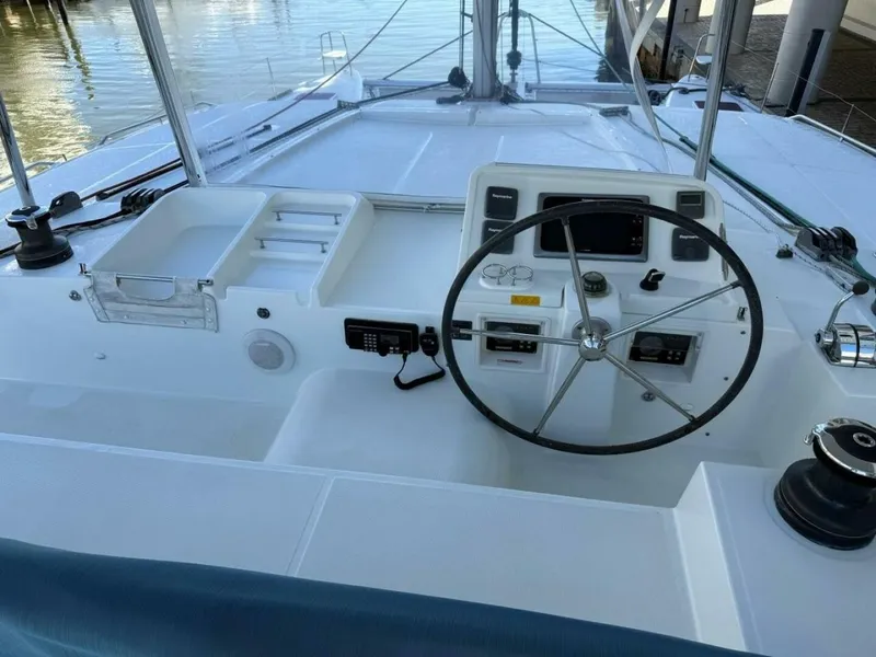 Slide: The Image of Lagoon 450 F 2012 - 4