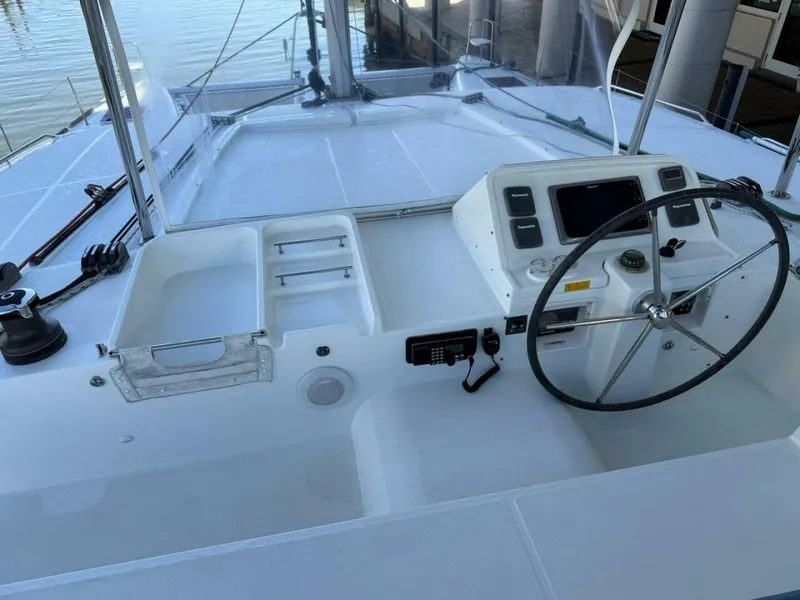 Slide: The Image of Lagoon 450 F 2012 - 6