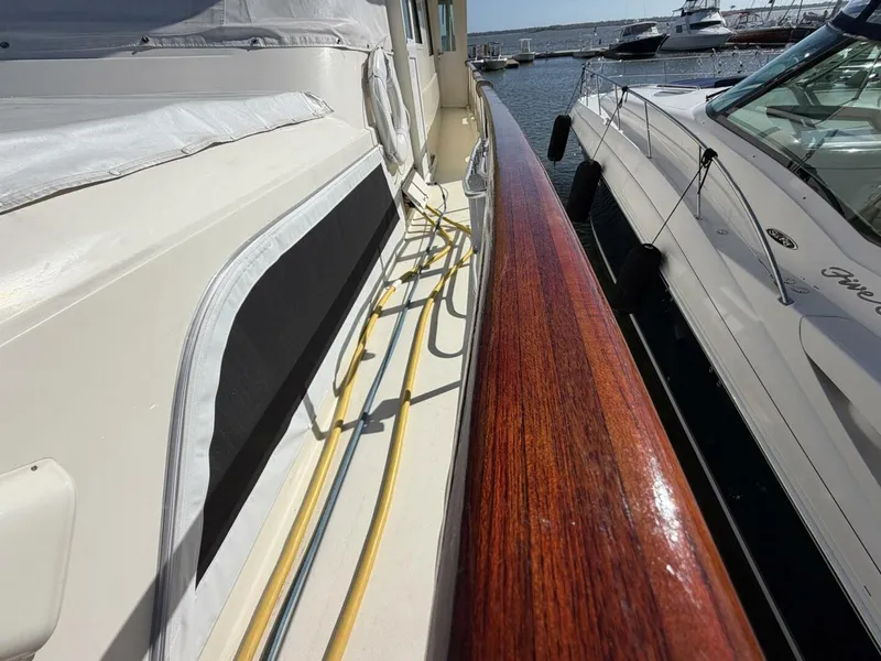 Slide: The Image of Hatteras Motor Yacht 1987 - 11