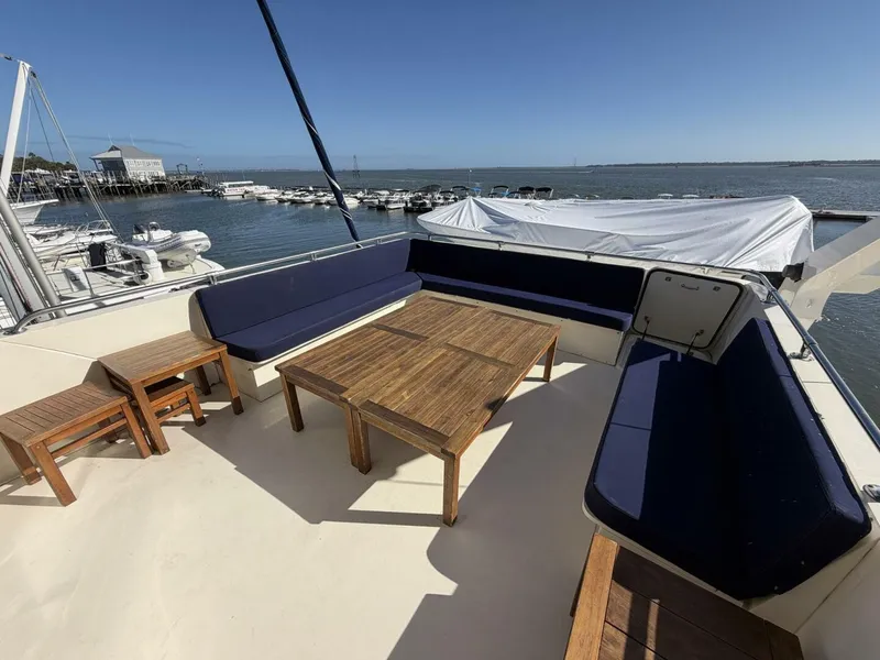 Slide: The Image of Hatteras Motor Yacht 1987 - 22