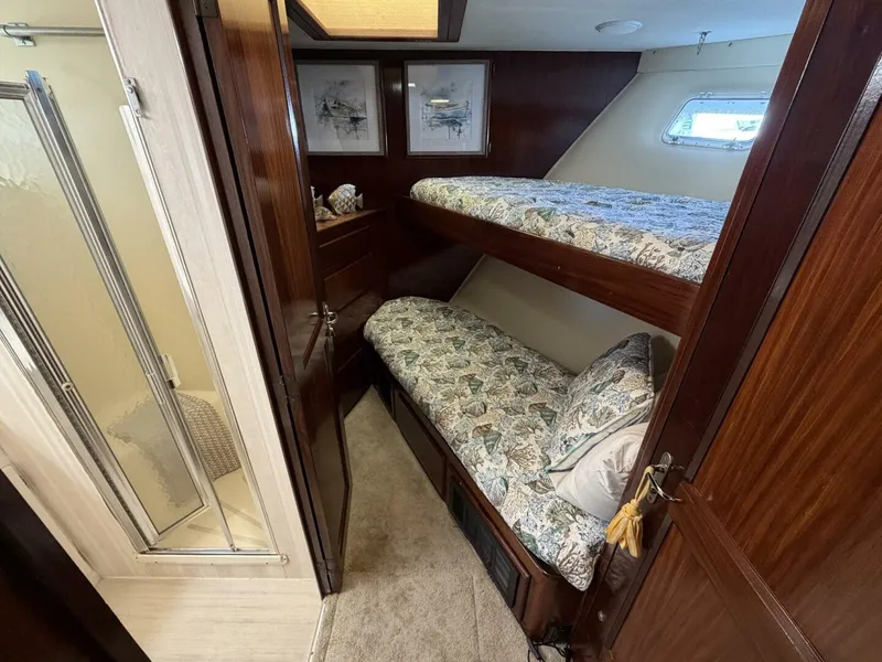 Slide: The Image of Hatteras Motor Yacht 1987 - 46
