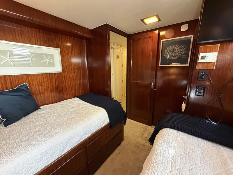 Slide: The Image of Hatteras Motor Yacht 1987 - 53