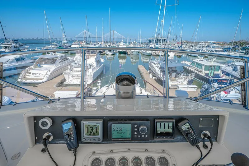 Slide: The Image of Hatteras Motor Yacht 1987 - 65