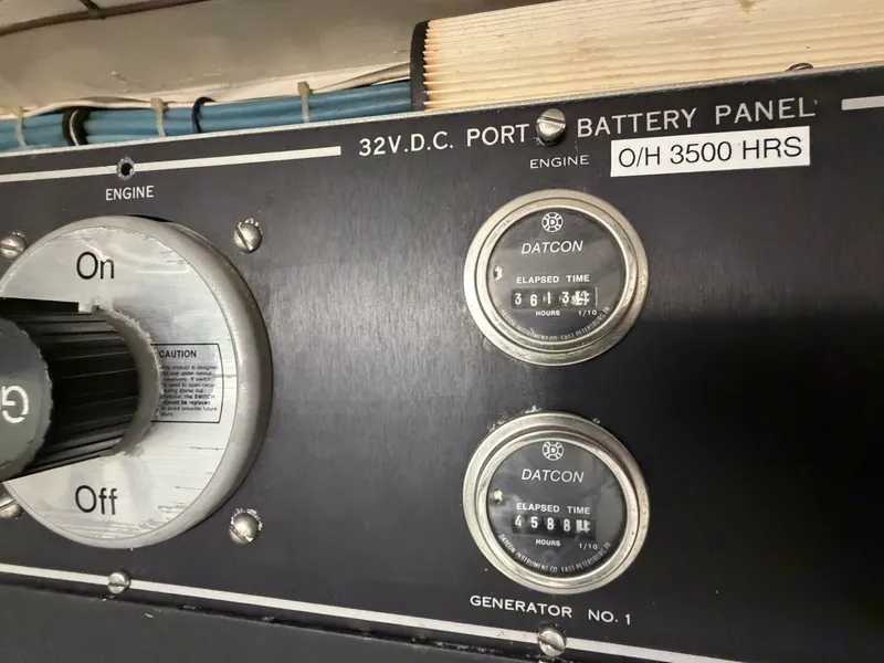 Slide: The Image of Hatteras Motor Yacht 1987 - 76