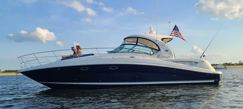 The Image of Sea Ray 390 Sundancer 2004 - 0