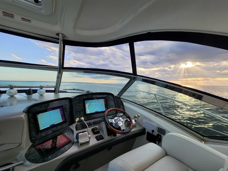 Slide: The Image of Sea Ray 390 Sundancer 2004 - 6