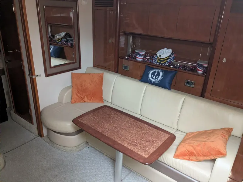 Slide: The Image of Sea Ray 390 Sundancer 2004 - 7