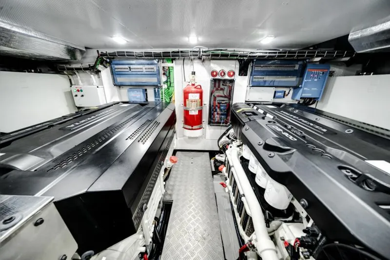 Slide: The Image of Galeon 560 FLY 2024 - 17