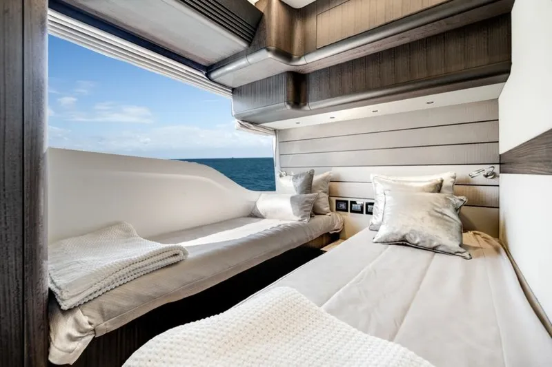 Slide: The Image of Galeon 560 FLY 2024 - 7