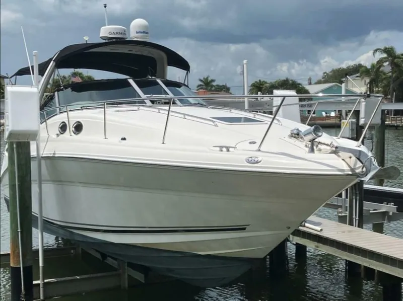 The Image of Sea Ray 320 Sundancer 2002 - 0