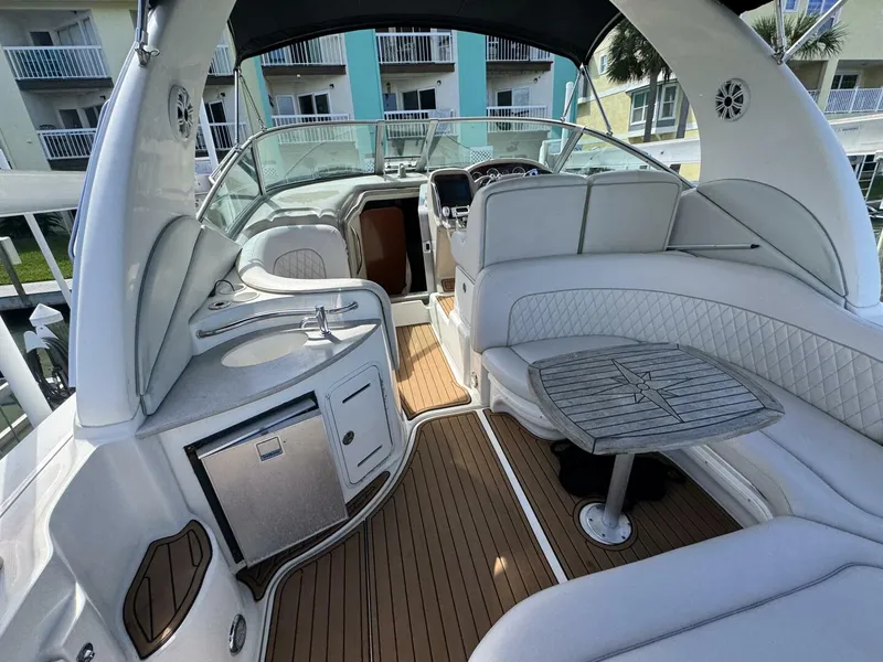 Slide: The Image of Sea Ray 320 Sundancer 2002 - 11