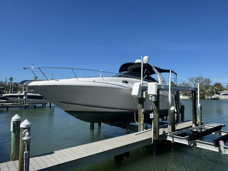 Slide: The Image of Sea Ray 320 Sundancer 2002 - 2
