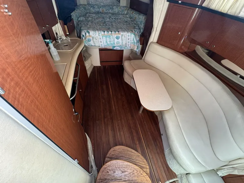 Slide: The Image of Sea Ray 320 Sundancer 2002 - 30