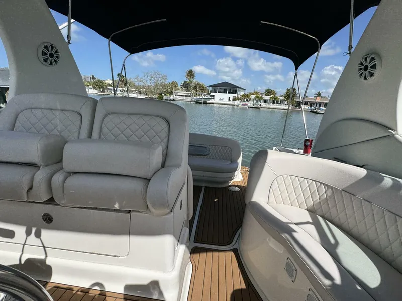 Slide: The Image of Sea Ray 320 Sundancer 2002 - 46