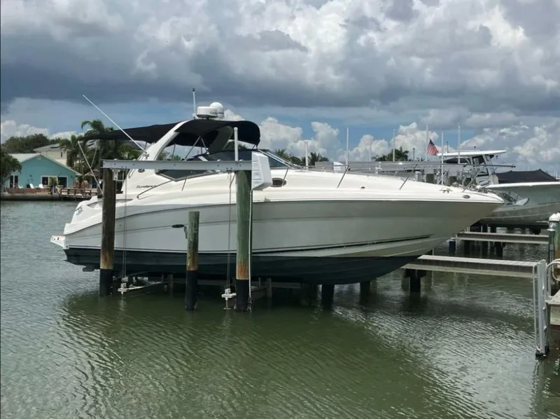 Slide: The Image of Sea Ray 320 Sundancer 2002 - 55
