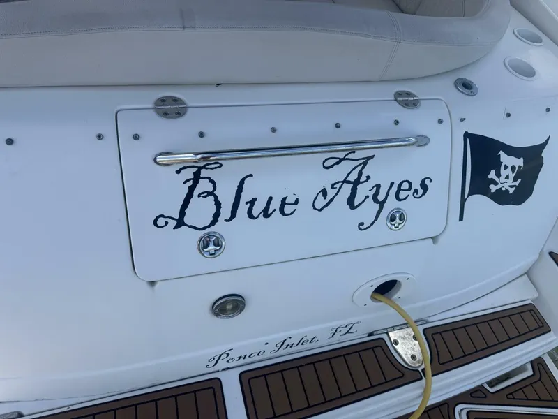 Slide: The Image of Sea Ray 320 Sundancer 2002 - 8