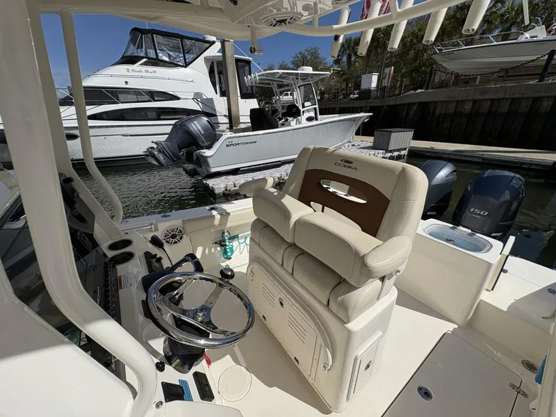 Slide: The Image of Cobia 240CC 2020 - 18