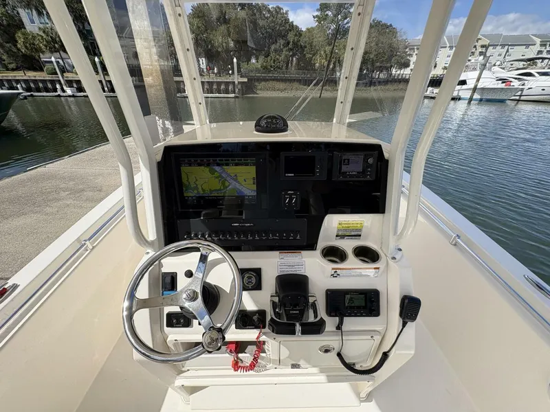 Slide: The Image of Cobia 240CC 2020 - 20