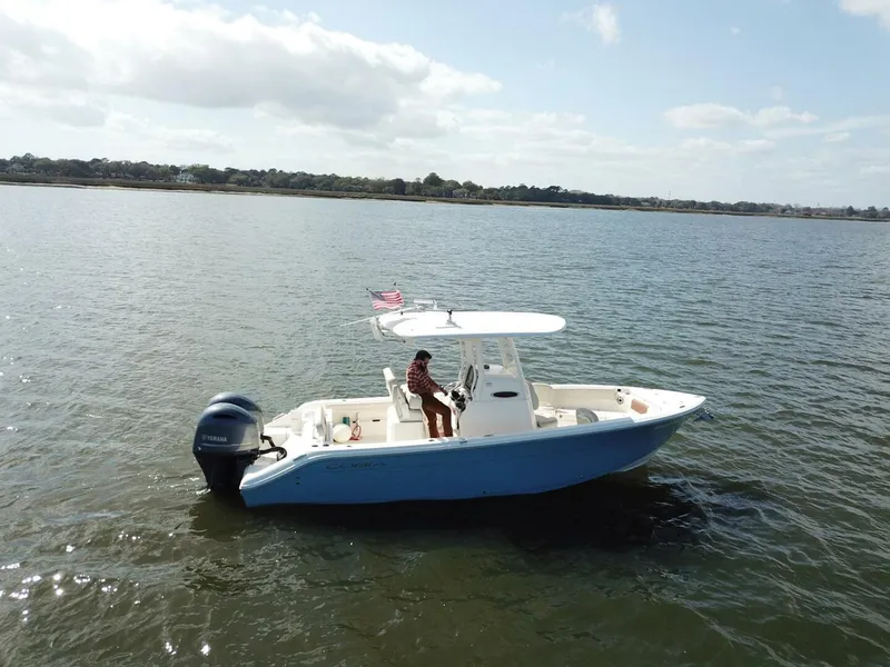 Slide: The Image of Cobia 240CC 2020 - 4
