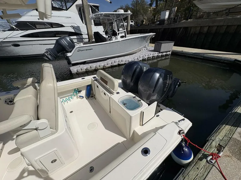 Slide: The Image of Cobia 240CC 2020 - 8