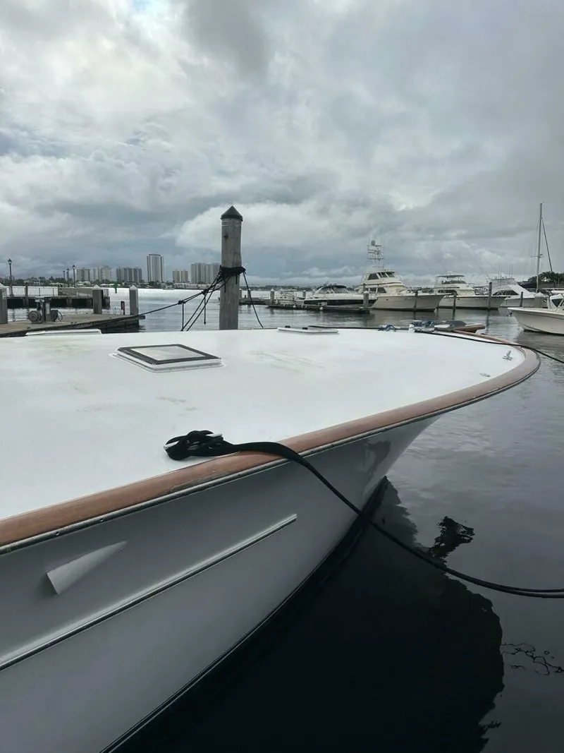 Slide: The Image of Buddy Davis SPORTFISH 2001 - 76