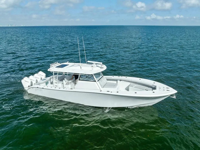 Slide: The Image of Yellowfin 42 Offshore 2024 - 35