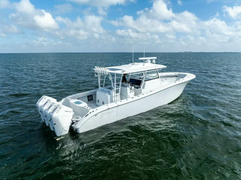 Slide: The Image of Yellowfin 42 Offshore 2024 - 36